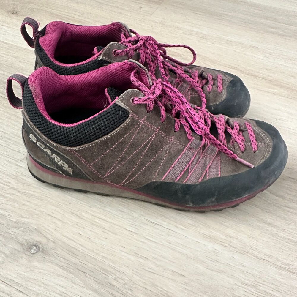 Scarpa crux approach shoes size 38.5